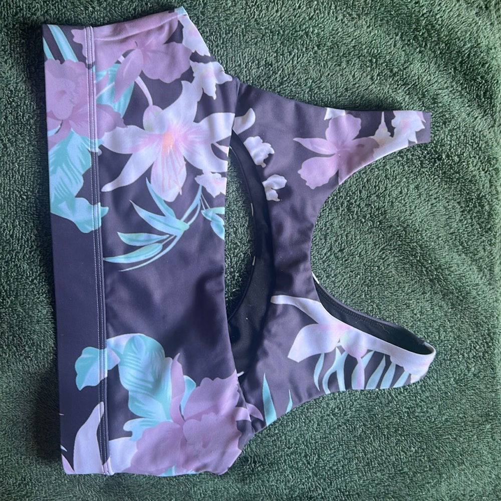 Kavala Collective swim or bra top size medium
